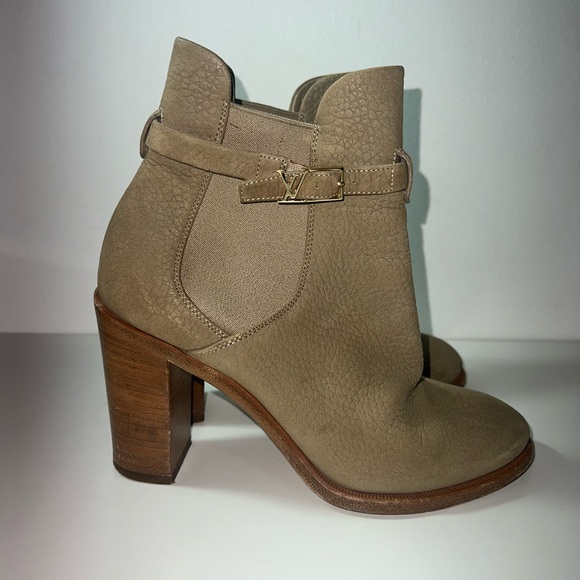 Louis Vuitton LV Monogram Logo Nubuck Suede Ankle Boots Booties - Picture 7 of 11